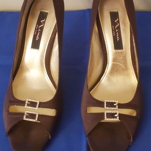 Nina New York Brown Satin 8 medium shoes